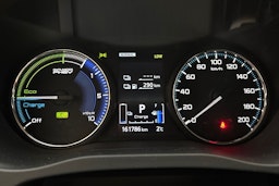 punainen Mitsubishi Outlander PHEV 2019 kuva 16.