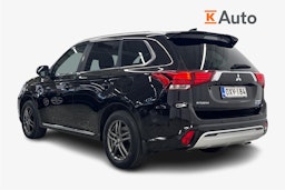 musta Mitsubishi Outlander PHEV 2019 kuva 2.