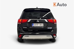 musta Mitsubishi Outlander PHEV 2019 kuva 3.