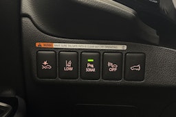 musta Mitsubishi Outlander PHEV 2019 kuva 18.