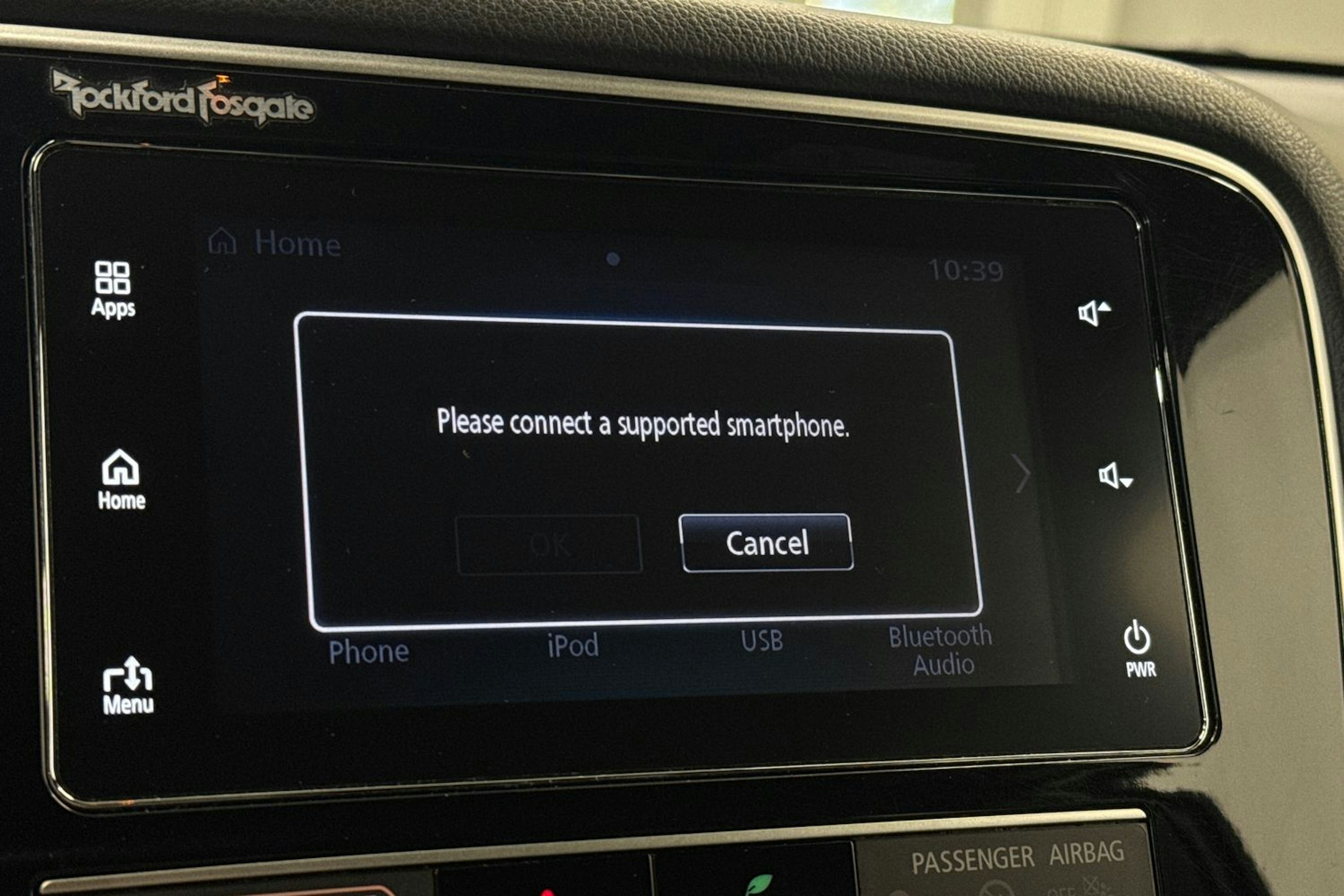 musta Mitsubishi Outlander PHEV 2019 kuva 28.