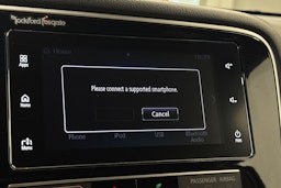 musta Mitsubishi Outlander PHEV 2019 kuva 28.