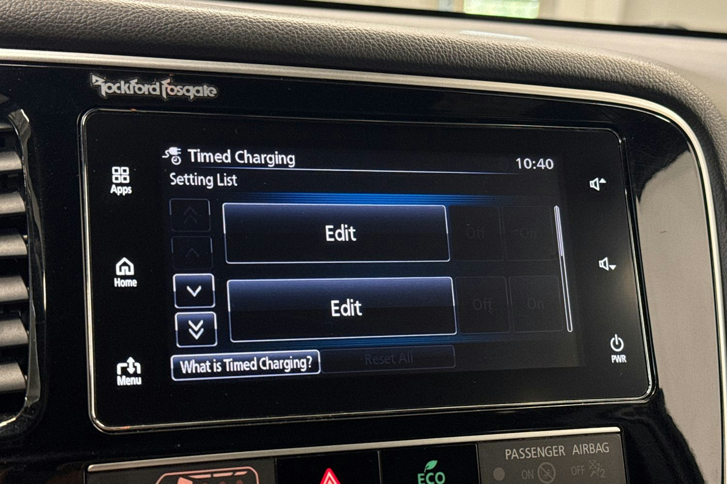 musta Mitsubishi Outlander PHEV 2019 kuva 31.