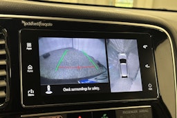 musta Mitsubishi Outlander PHEV 2019 kuva 33.