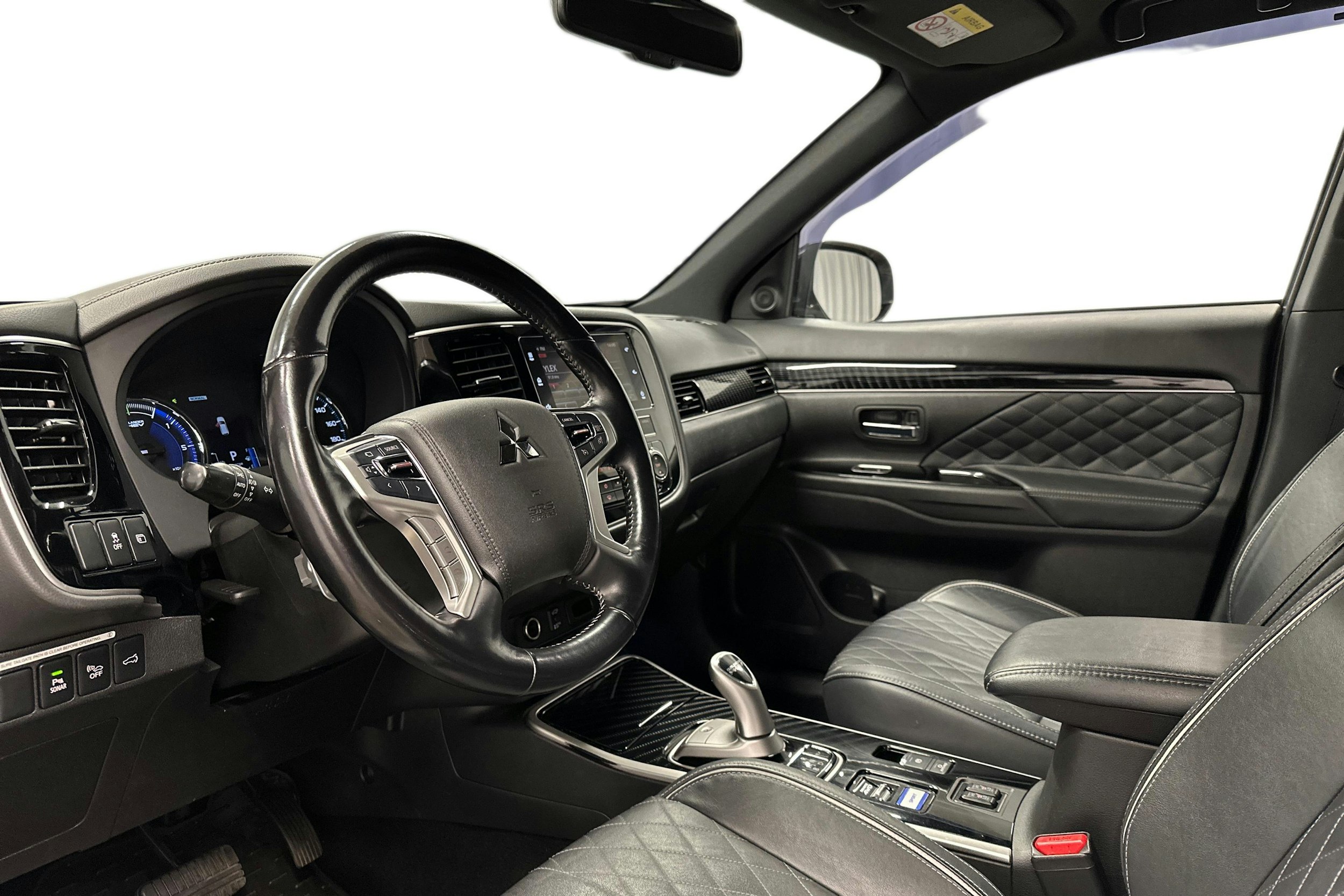 harmaa Mitsubishi Outlander PHEV 2019 kuva 7.