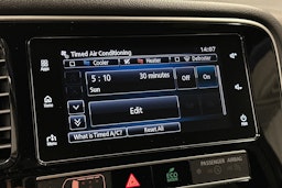 harmaa Mitsubishi Outlander PHEV 2019 kuva 23.