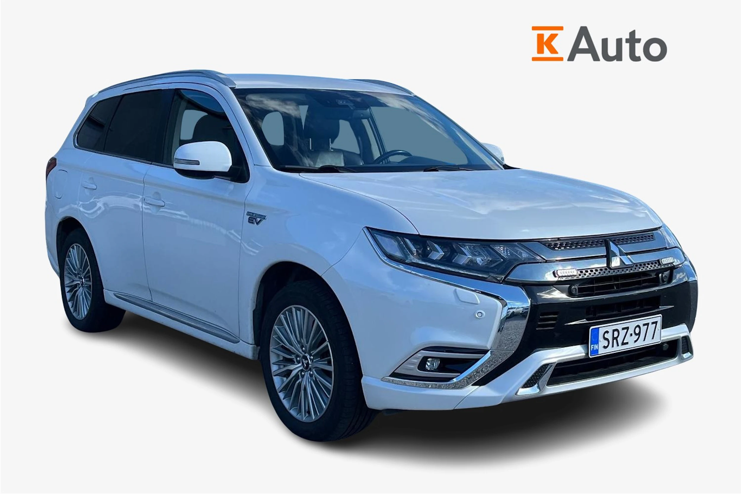 valkoinen Mitsubishi Outlander PHEV 2019 kuva 1.