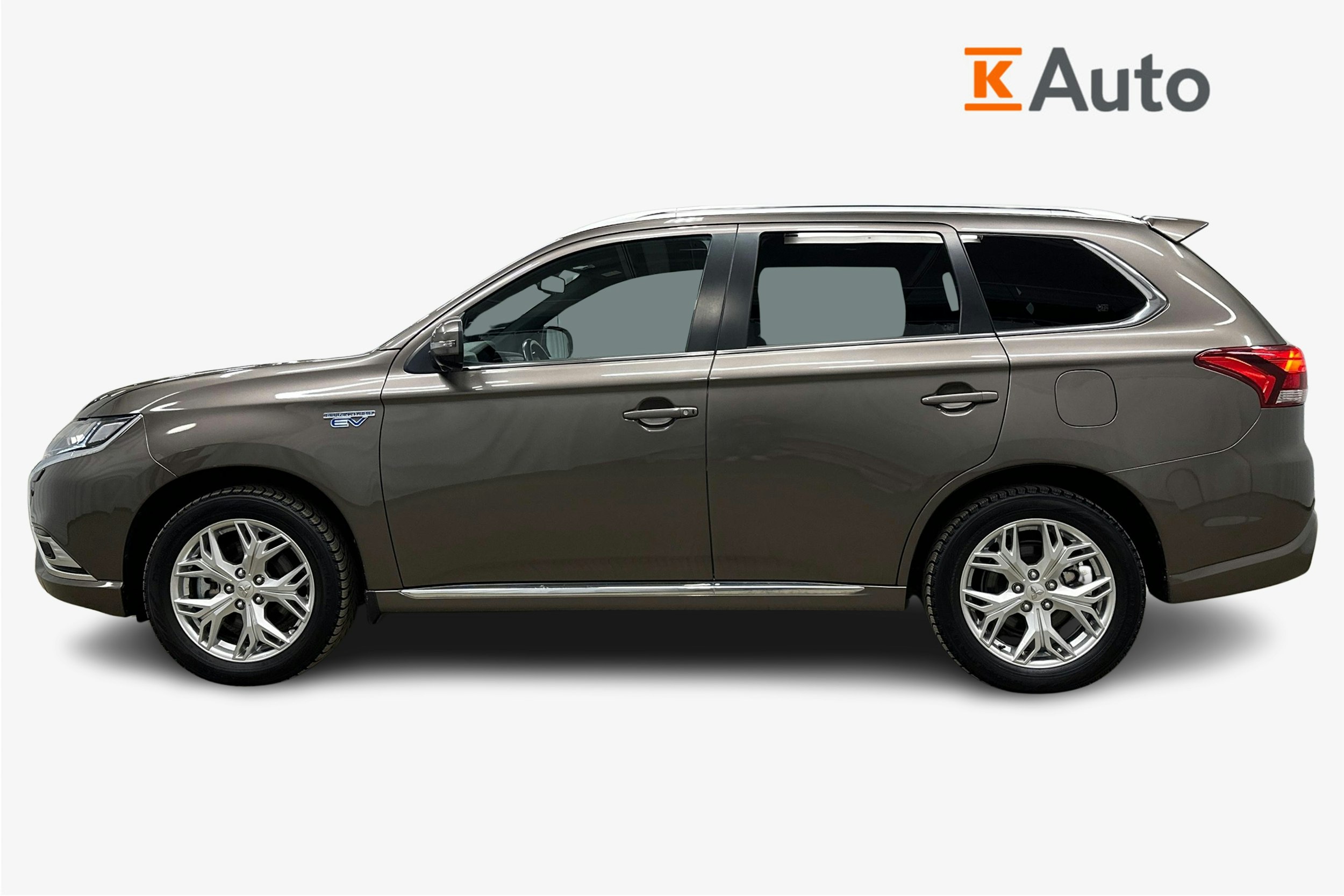 ruskea (beige) Mitsubishi Outlander PHEV 2019 kuva 6.