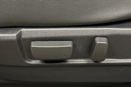 ruskea (beige) Mitsubishi Outlander PHEV 2019 kuva 17.