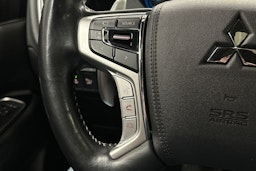 ruskea (beige) Mitsubishi Outlander PHEV 2019 kuva 19.