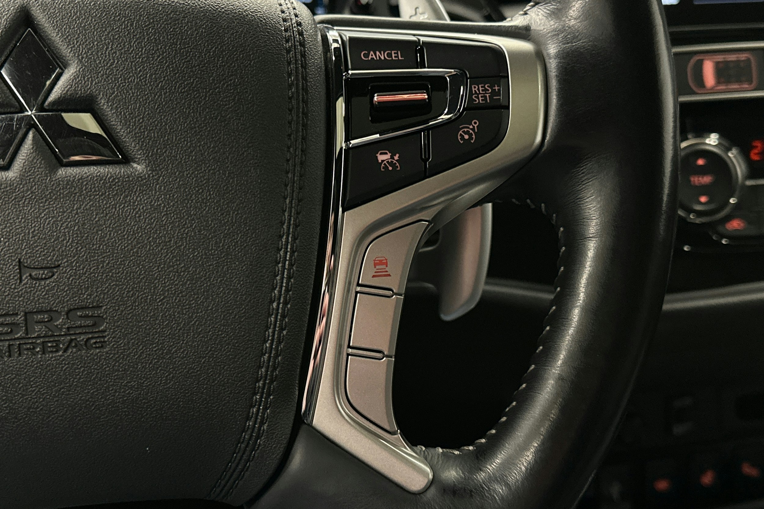 ruskea (beige) Mitsubishi Outlander PHEV 2019 kuva 20.