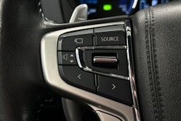 musta Mitsubishi Outlander PHEV 2019 kuva 21.