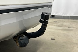 valkoinen Mitsubishi Outlander PHEV 2019 kuva 30.