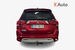 Punainen Mitsubishi Outlander PHEV 2020 kuva 3.