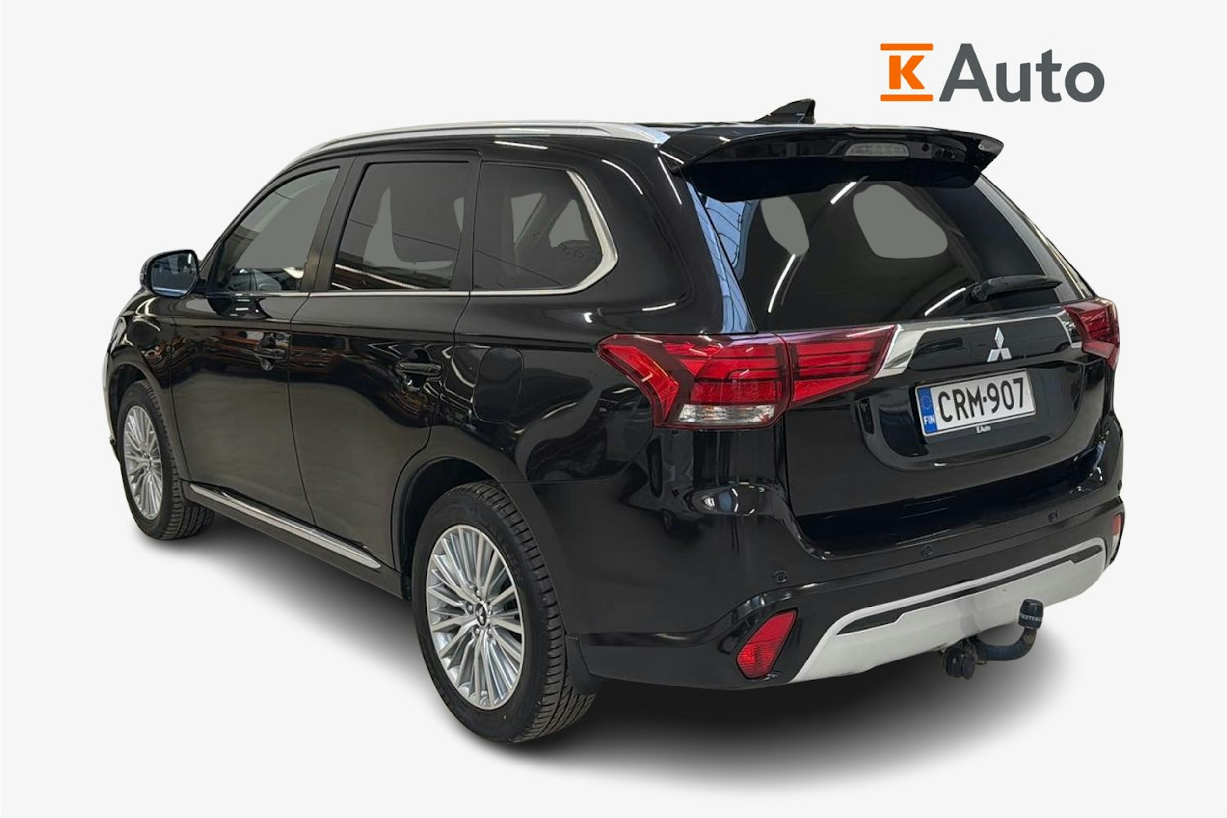 musta Mitsubishi Outlander PHEV 2020 kuva 2.