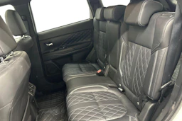 valkoinen Mitsubishi Outlander PHEV 2020 kuva 11.