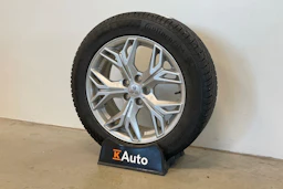 valkoinen Mitsubishi Outlander PHEV 2020 kuva 10.