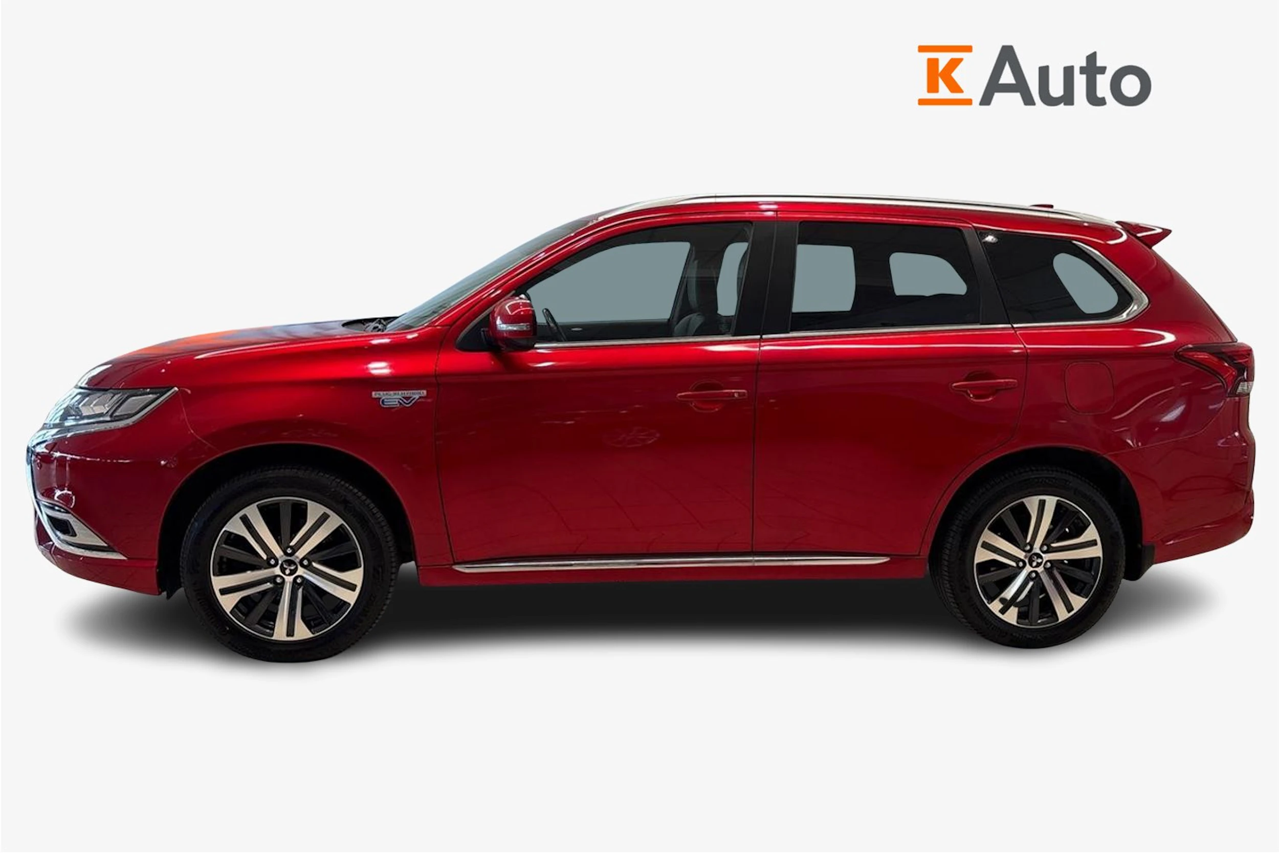 Punainen Mitsubishi Outlander PHEV 2020 kuva 7.