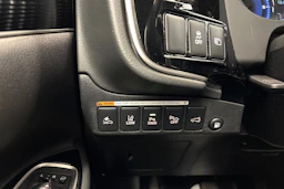 Punainen Mitsubishi Outlander PHEV 2020 kuva 25.