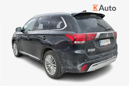 musta Mitsubishi Outlander PHEV 2020 kuva 2.