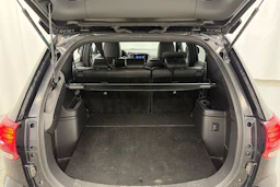 musta Mitsubishi Outlander PHEV 2020 kuva 15.