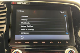 musta Mitsubishi Outlander PHEV 2020 kuva 25.