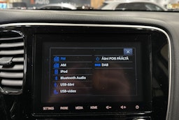 harmaa Mitsubishi Outlander PHEV 2020 kuva 16.