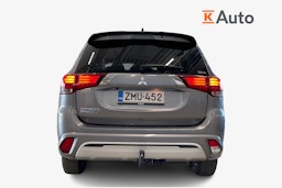 harmaa Mitsubishi Outlander PHEV 2020 kuva 3.