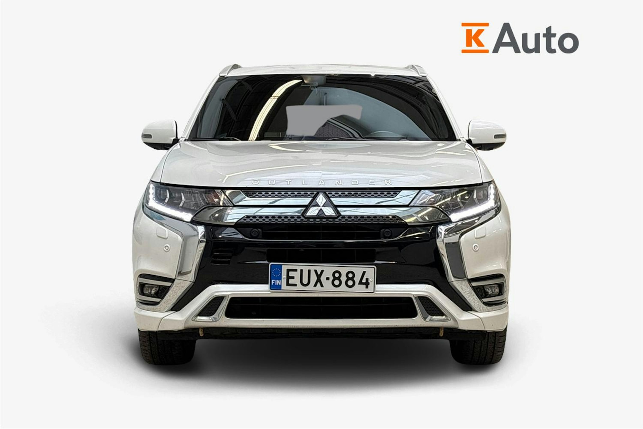 valkoinen Mitsubishi Outlander PHEV 2021 kuva 4.