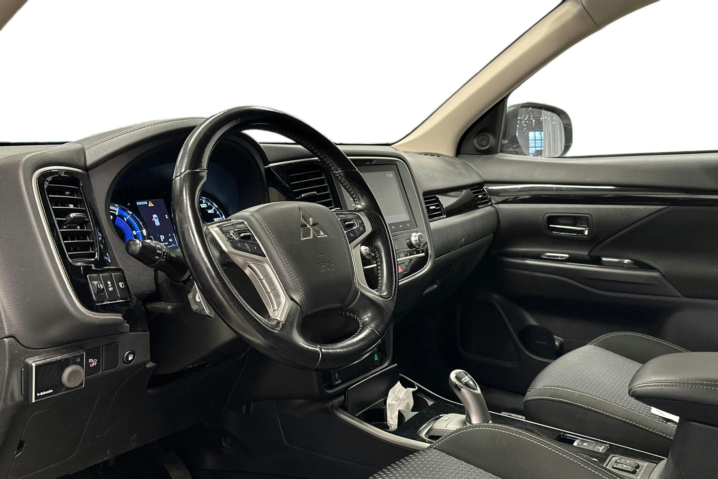 valkoinen Mitsubishi Outlander PHEV 2021 kuva 3.