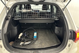 valkoinen Mitsubishi Outlander PHEV 2021 kuva 26.