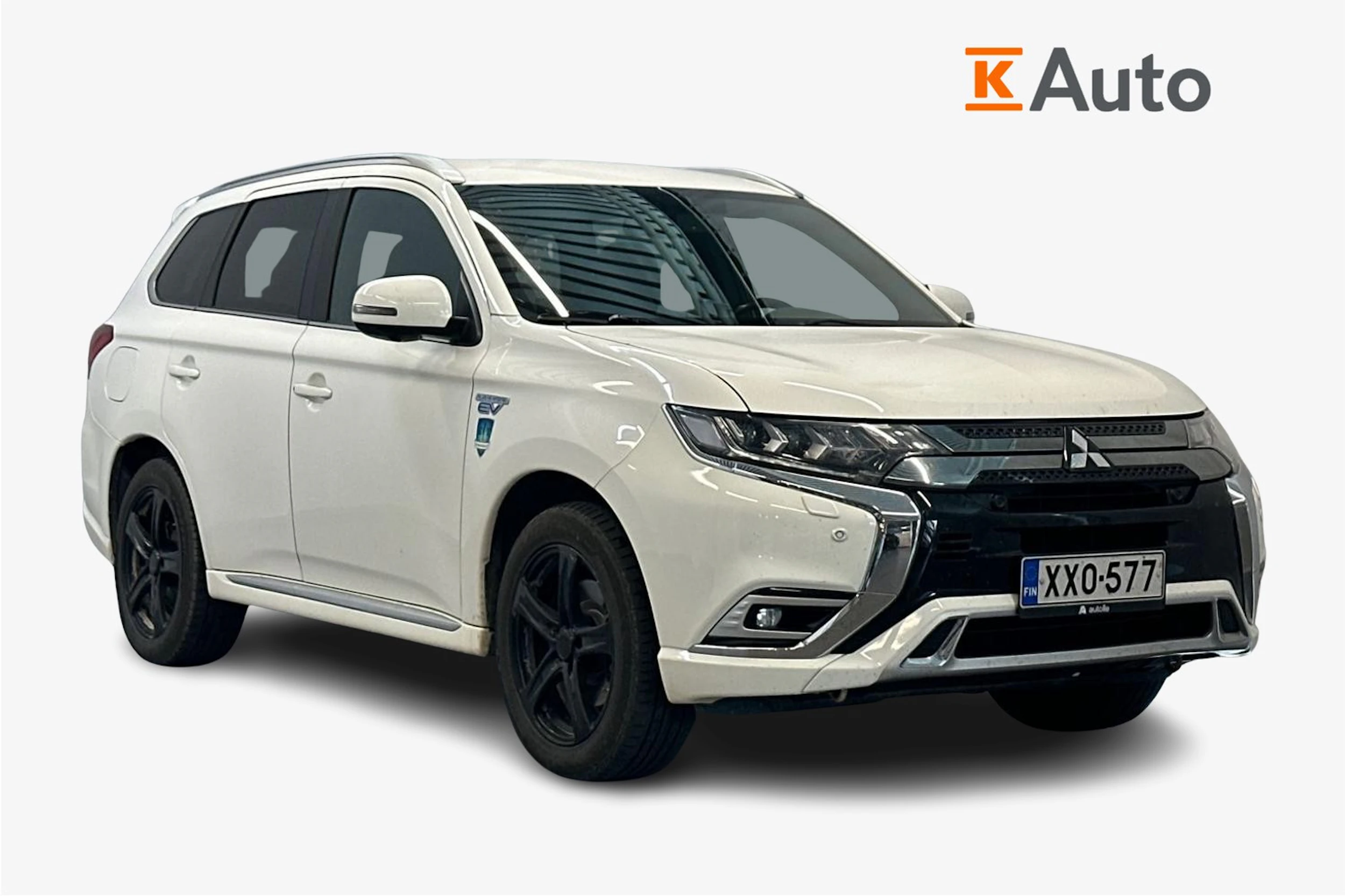 valkoinen Mitsubishi Outlander PHEV 2021 kuva 1.