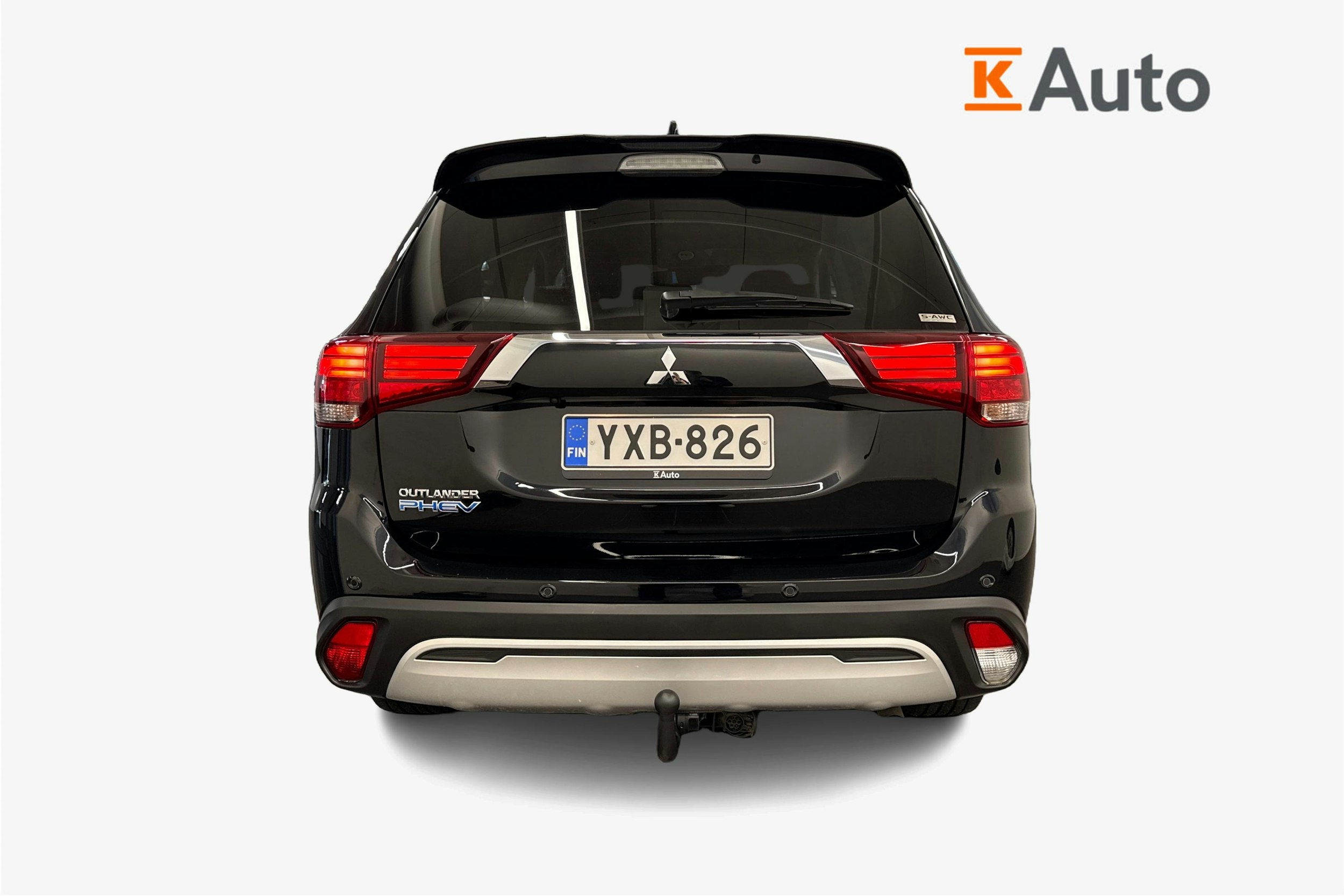 Musta Mitsubishi Outlander PHEV 2021 kuva 3.