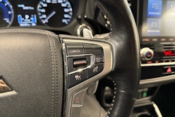 Musta Mitsubishi Outlander PHEV 2021 kuva 17.