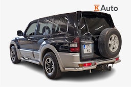 Musta Mitsubishi PAJERO 2002 kuva 2.