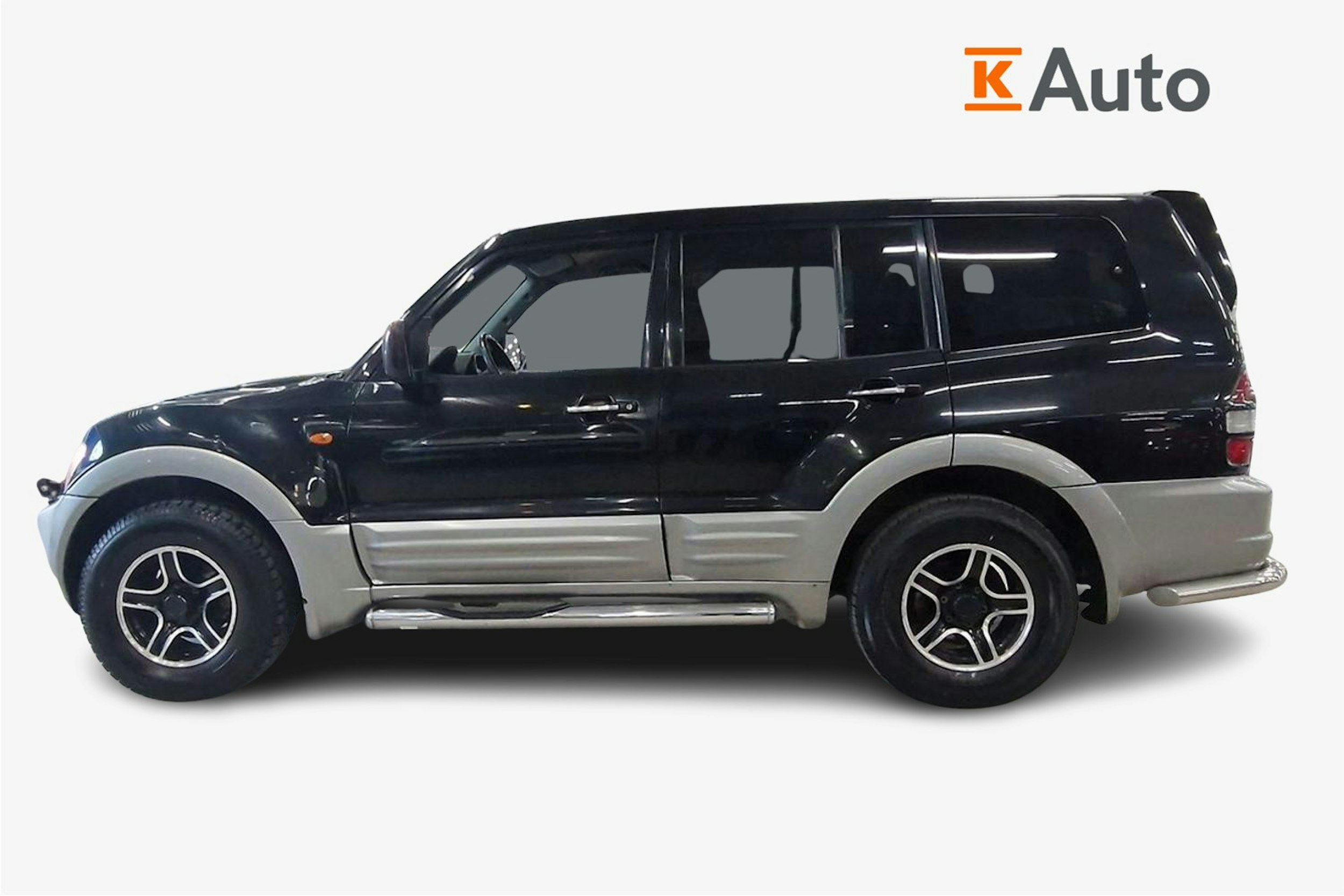 Musta Mitsubishi PAJERO 2002 kuva 5.