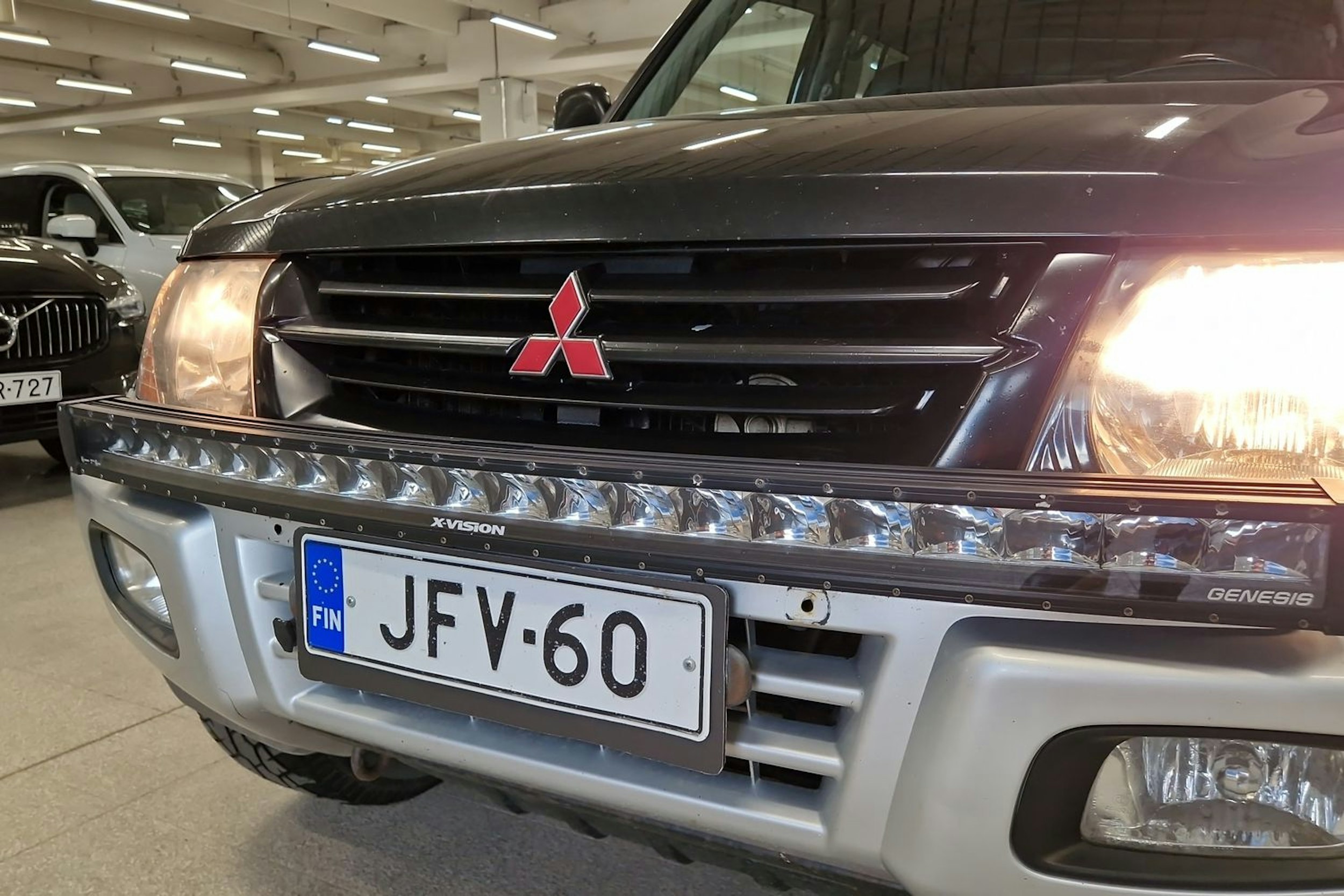Musta Mitsubishi PAJERO 2002 kuva 14.