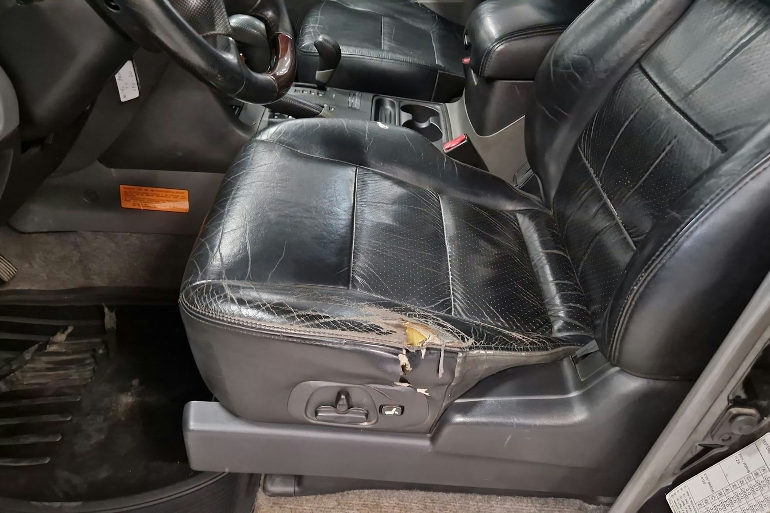 Musta Mitsubishi PAJERO 2002 kuva 16.