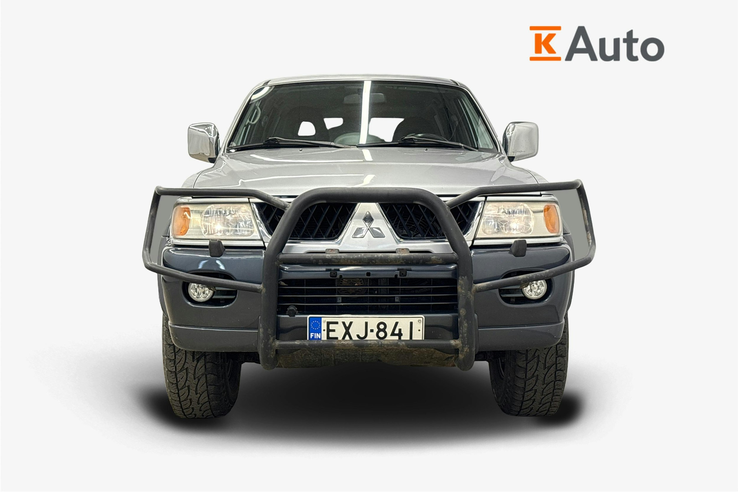 ruskea (beige) Mitsubishi Pajero 2004 kuva 4.