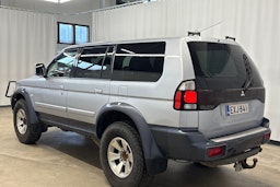 ruskea (beige) Mitsubishi Pajero 2004 kuva 11.