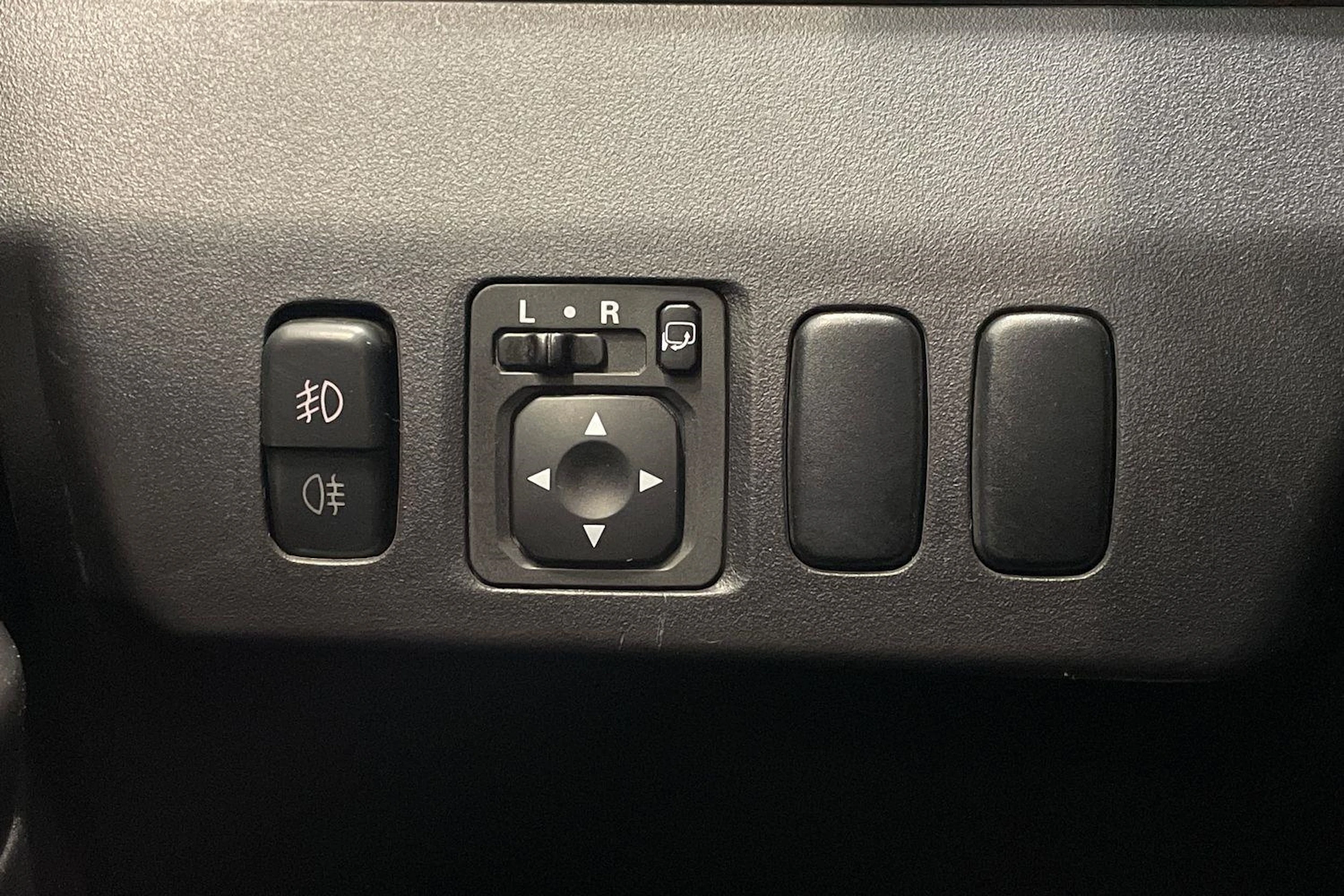 harmaa Mitsubishi Pajero 2007 kuva 21.