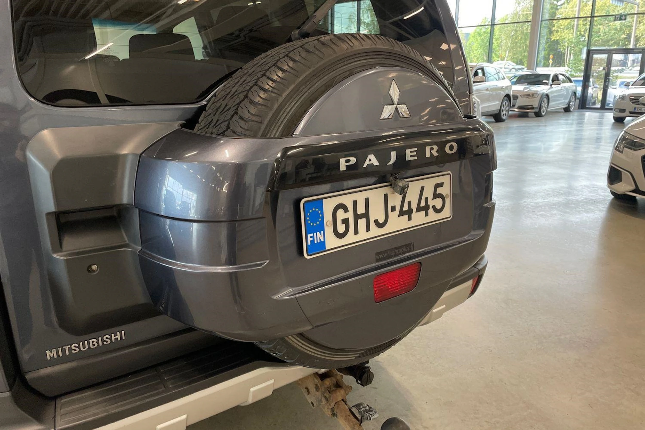 harmaa Mitsubishi Pajero 2007 kuva 24.
