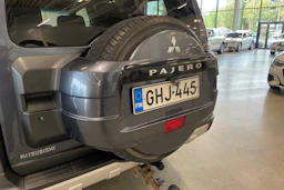 harmaa Mitsubishi Pajero 2007 kuva 24.