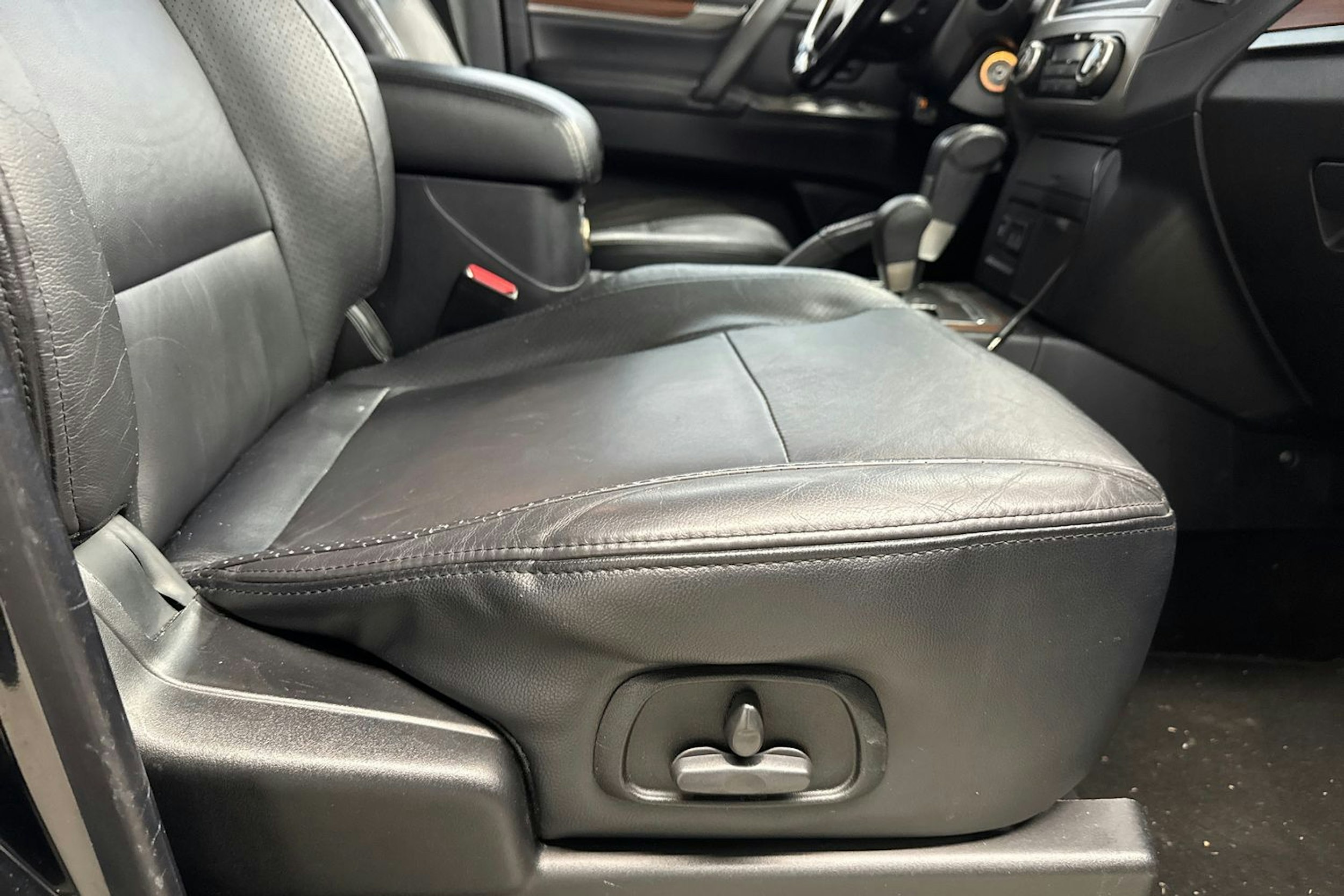 musta Mitsubishi Pajero 2007 kuva 24.