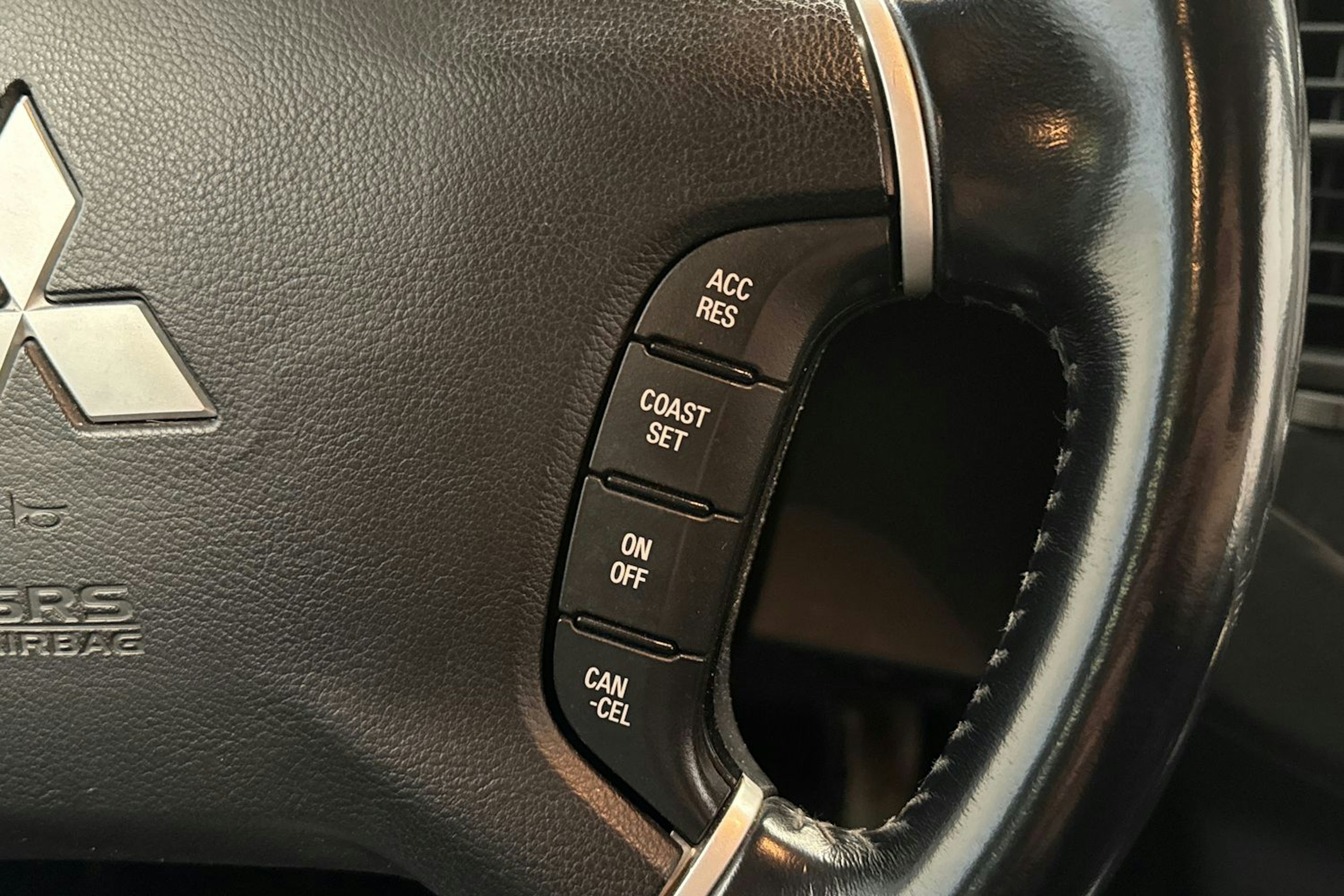 musta Mitsubishi Pajero 2007 kuva 28.