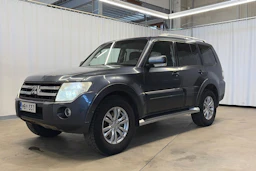 harmaa Mitsubishi Pajero 2008 kuva 6.