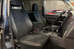 harmaa Mitsubishi Pajero 2008 kuva 15.