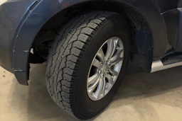 harmaa Mitsubishi Pajero 2008 kuva 22.
