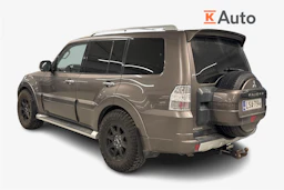 Ruskea (beige) Mitsubishi PAJERO 2011 kuva 2.