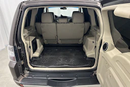 Ruskea (beige) Mitsubishi Pajero 2011 kuva 27.